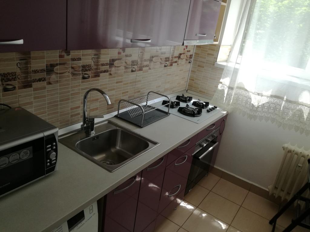דירות קריובה Deea Apartament מראה חיצוני תמונה