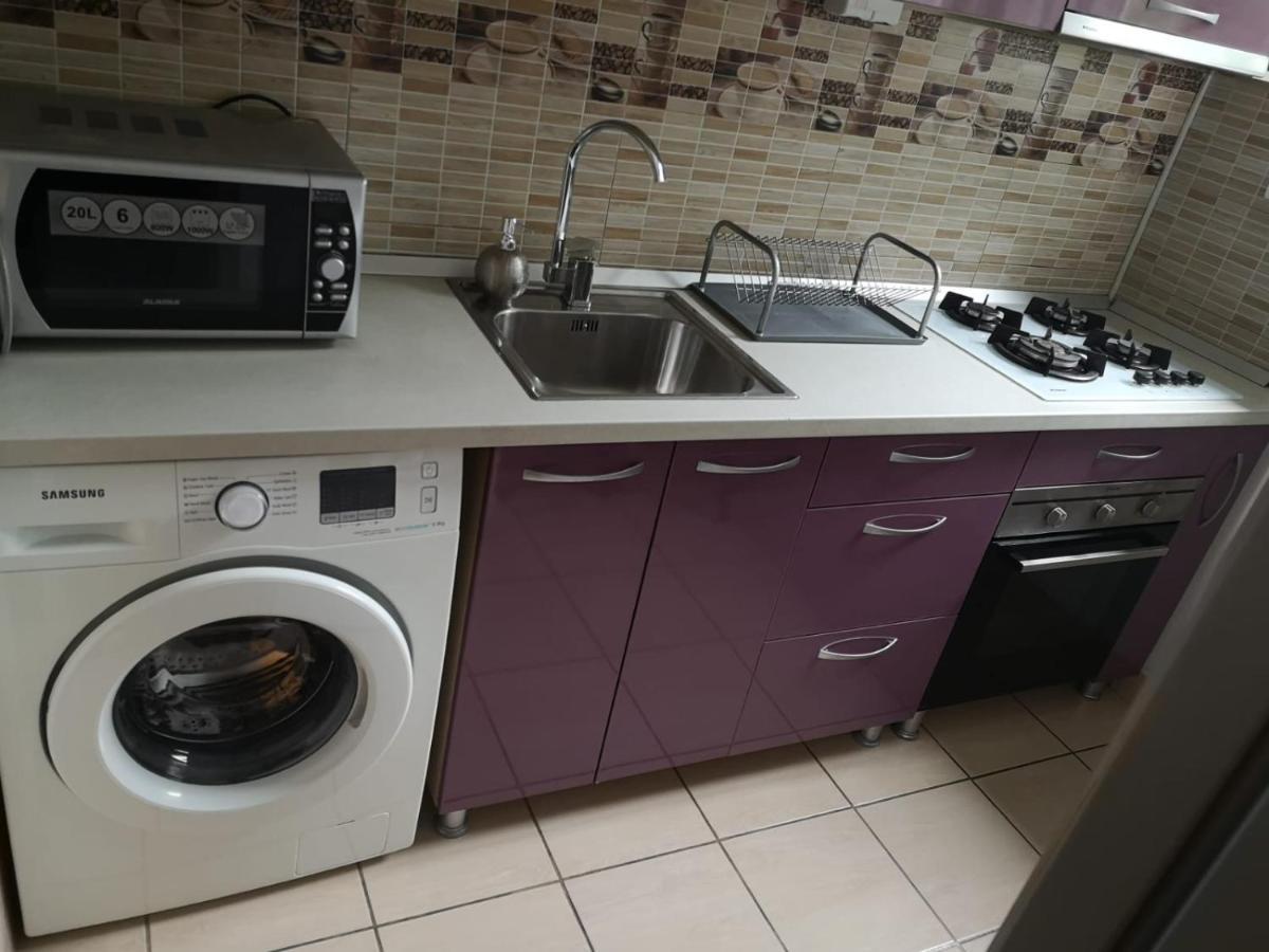 דירות קריובה Deea Apartament מראה חיצוני תמונה