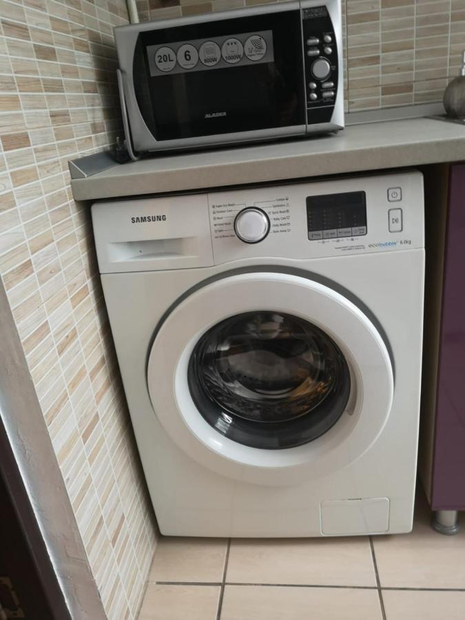 דירות קריובה Deea Apartament מראה חיצוני תמונה