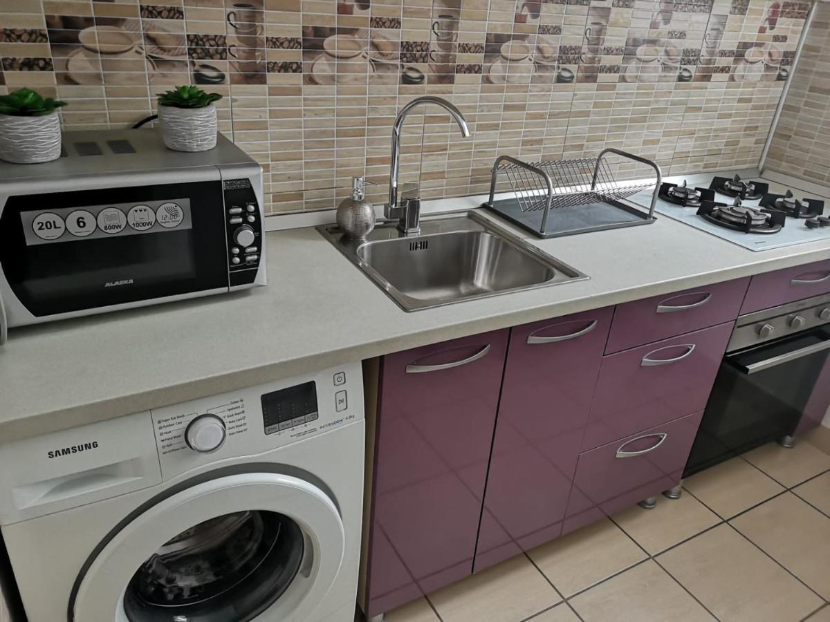 דירות קריובה Deea Apartament מראה חיצוני תמונה